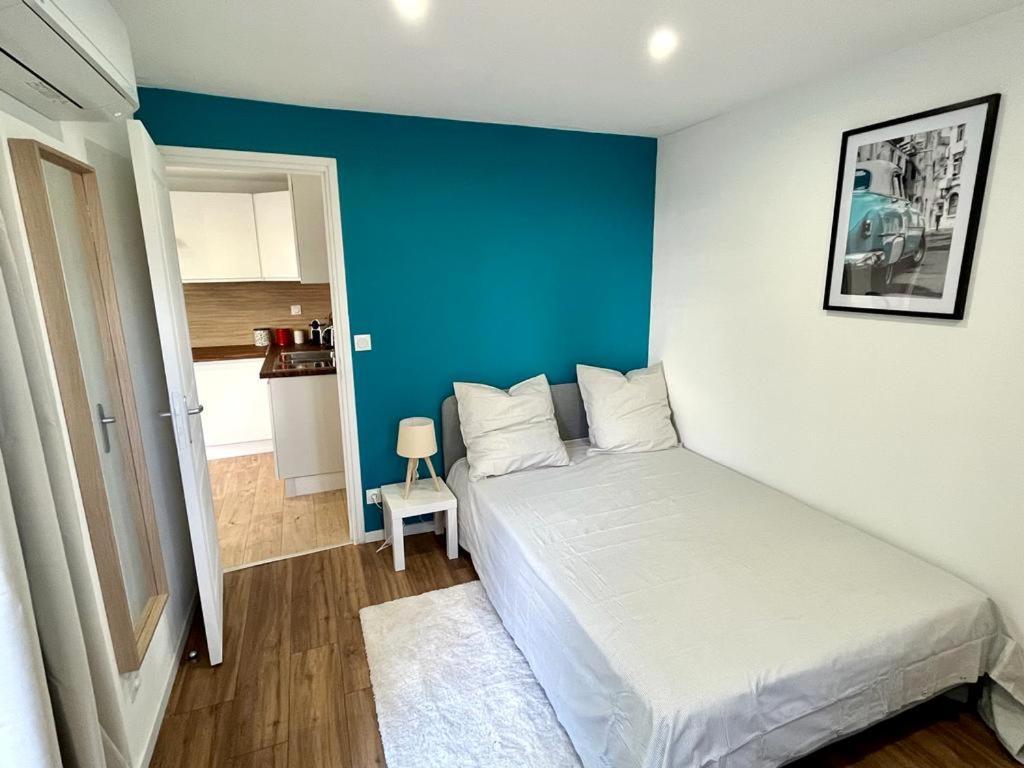 Charmante Maison Avec Jardin Sans Vis-A-Vis Saint-Fons Luaran gambar
