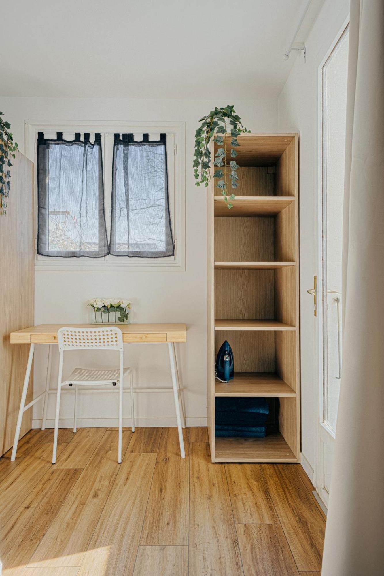 Charmante Maison Avec Jardin Sans Vis-A-Vis Saint-Fons Luaran gambar